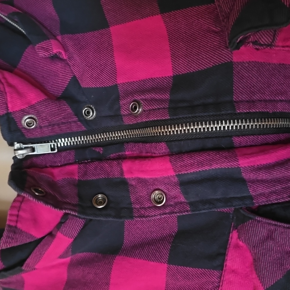 Pink and black plaid shacket - Picture 2 of 8